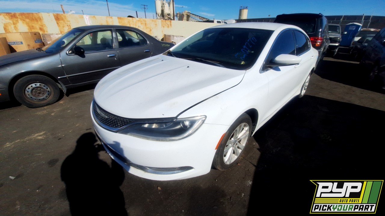 2015 CHRYSLER 200 partes disponibles