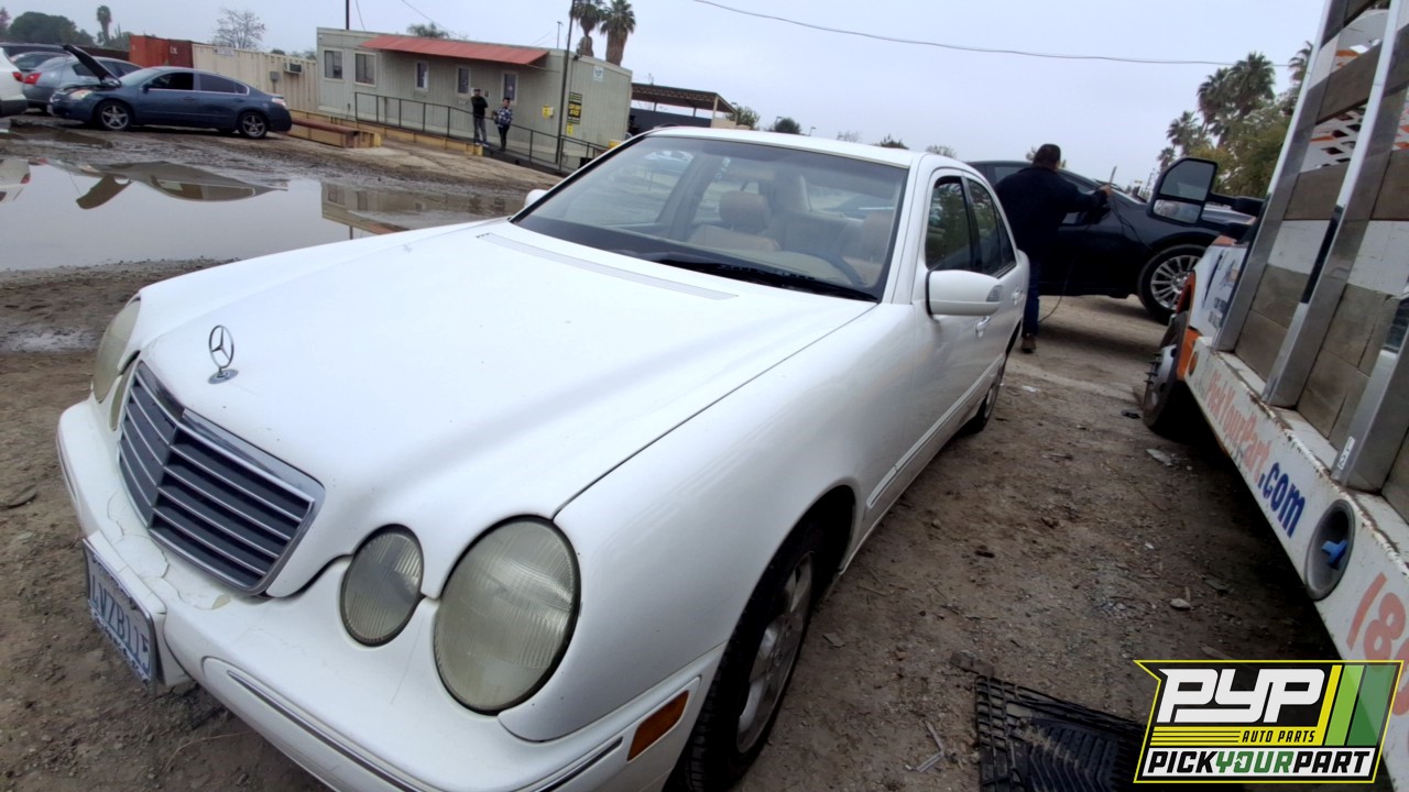 2002 MERCEDES-BENZ E320 partes disponibles