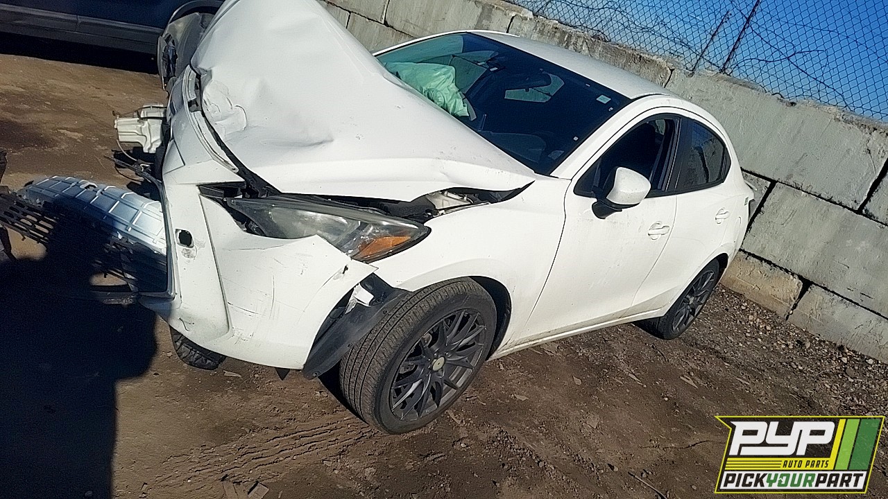 2017 TOYOTA YARIS IA partes disponibles