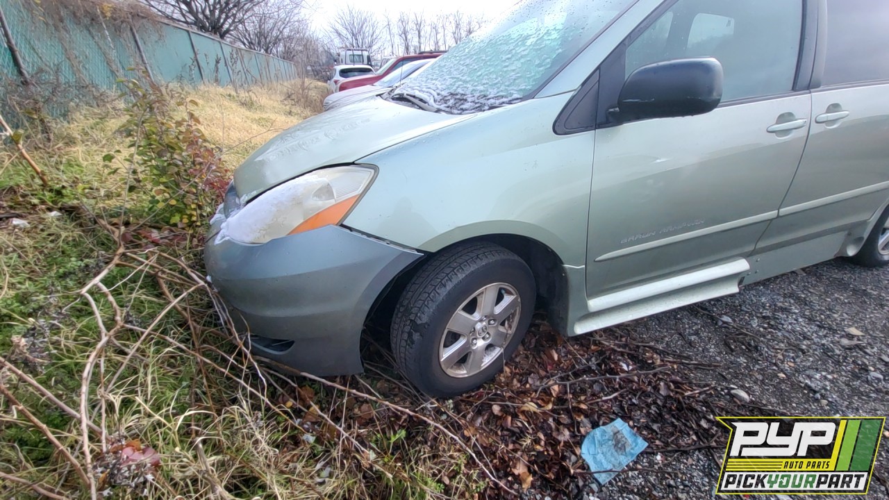 2008 TOYOTA SIENNA partes disponibles
