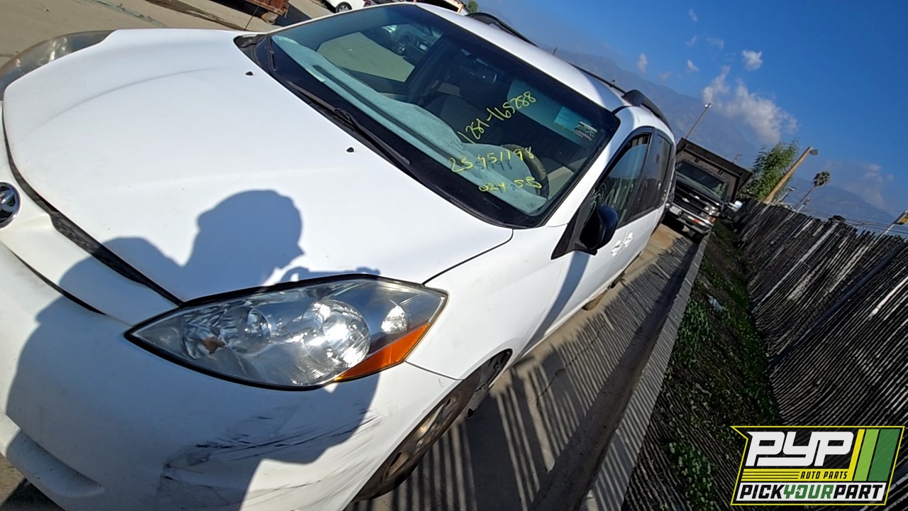 2009 TOYOTA SIENNA available for parts