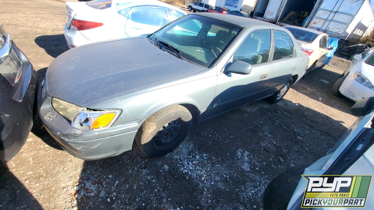 2000 TOYOTA CAMRY available for parts