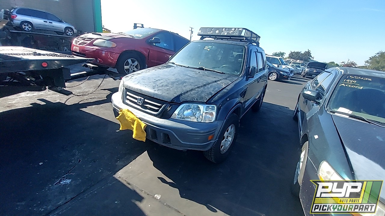 2000 HONDA CR-V available for parts