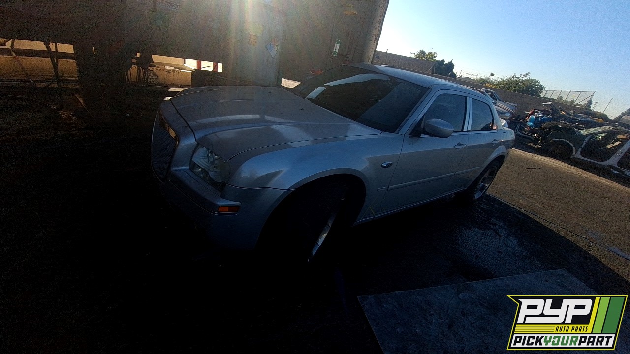 2006 CHRYSLER 300 available for parts