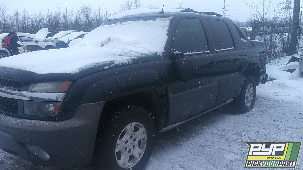 2003 CHEVROLET AVALANCHE 1500 available for parts