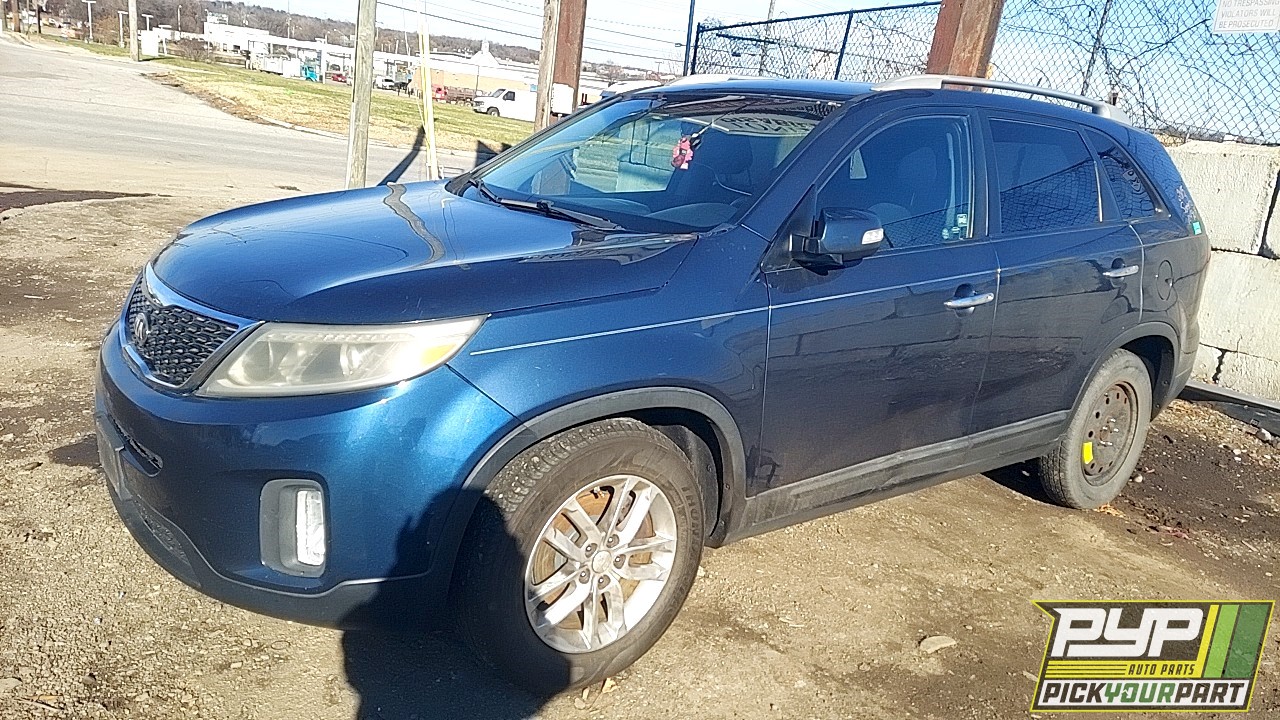 2015 KIA SORENTO available for parts