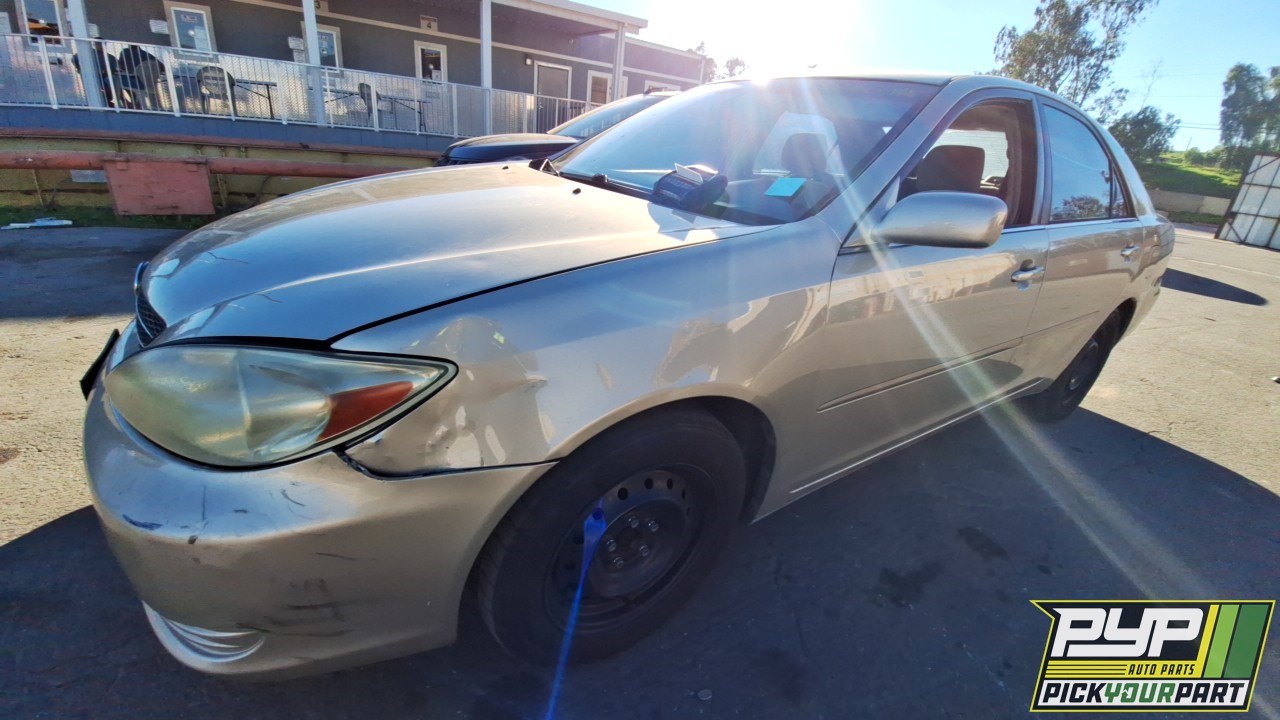 2004 TOYOTA CAMRY partes disponibles