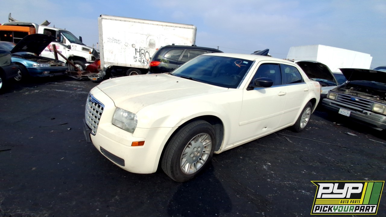 2005 CHRYSLER 300 partes disponibles