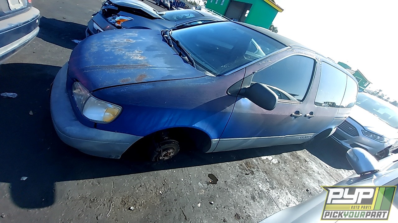 2000 TOYOTA SIENNA available for parts