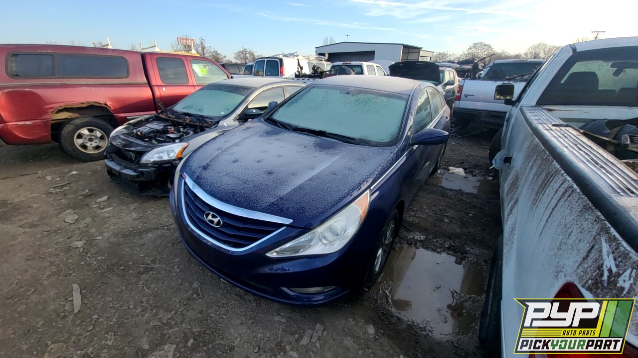 2013 HYUNDAI SONATA available for parts