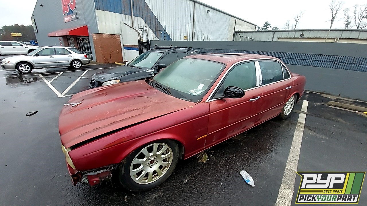 2005 JAGUAR XJ8 partes disponibles