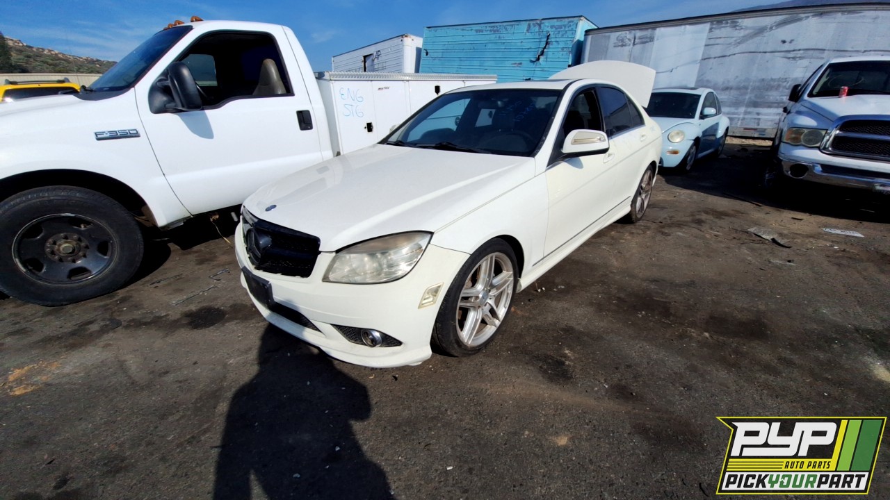 2008 MERCEDES-BENZ C300 partes disponibles