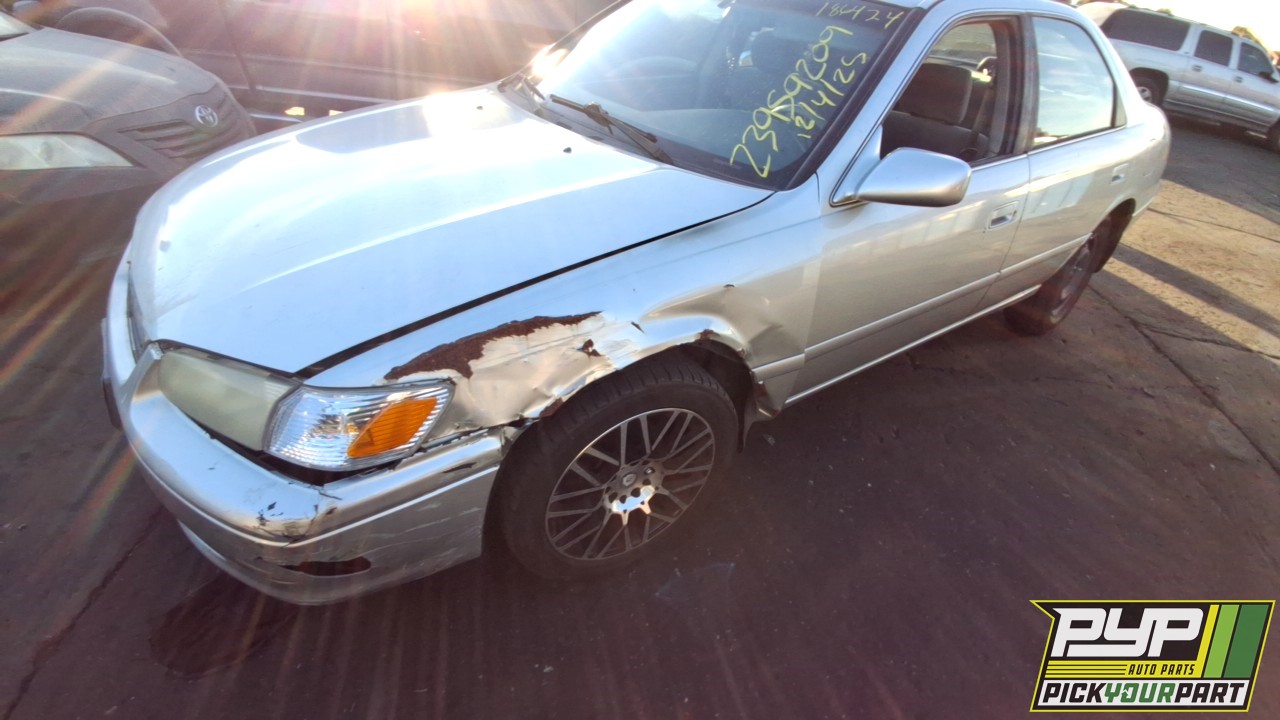 2001 TOYOTA CAMRY available for parts
