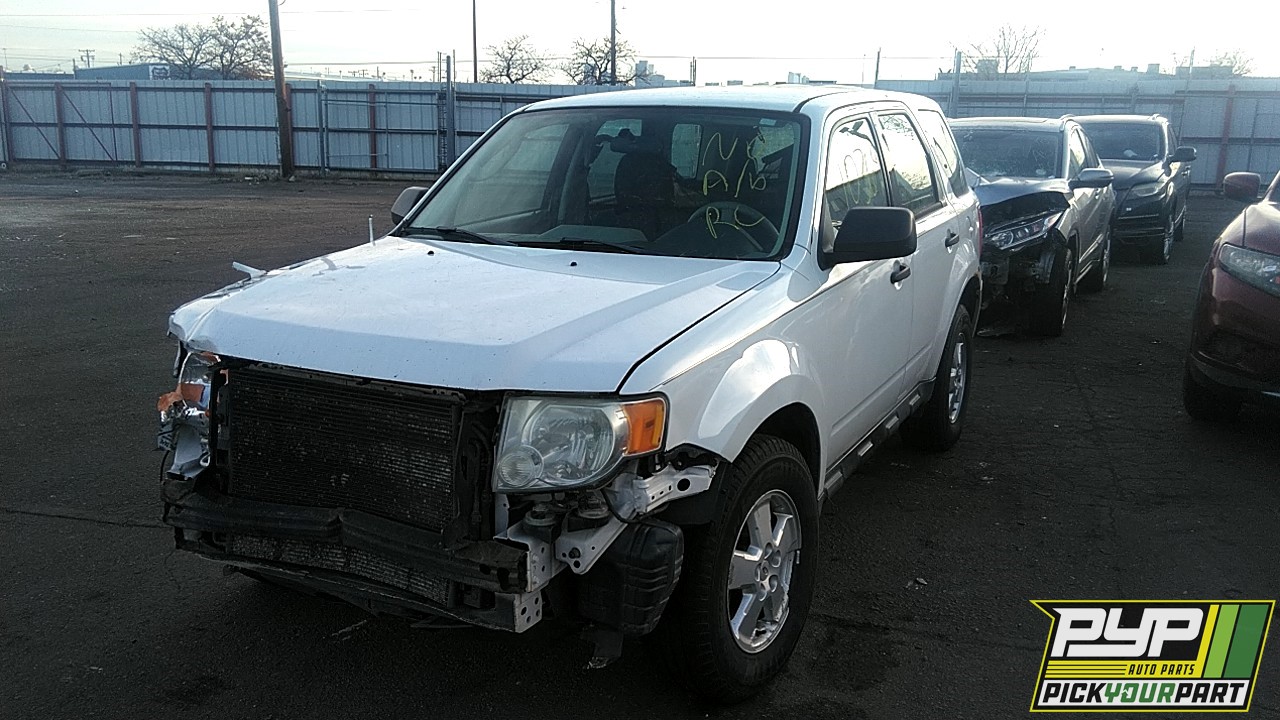 2011 FORD ESCAPE partes disponibles