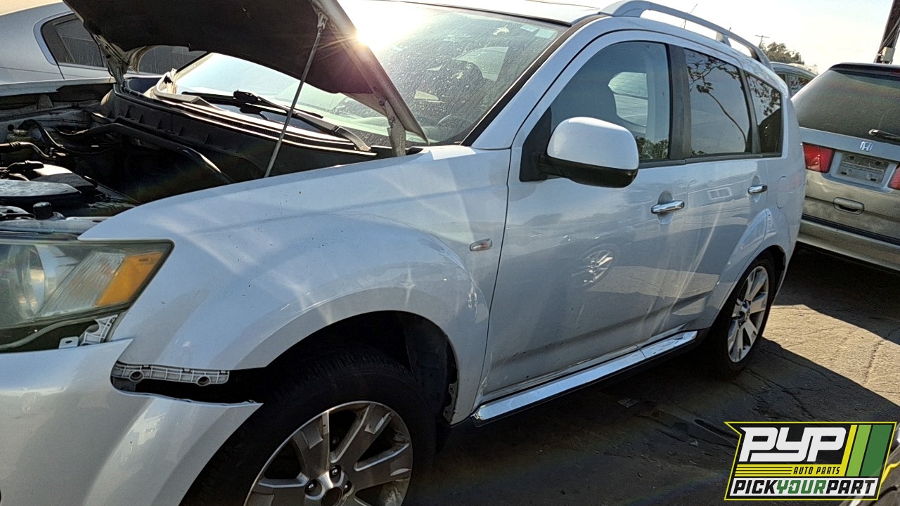 2009 MITSUBISHI OUTLANDER available for parts