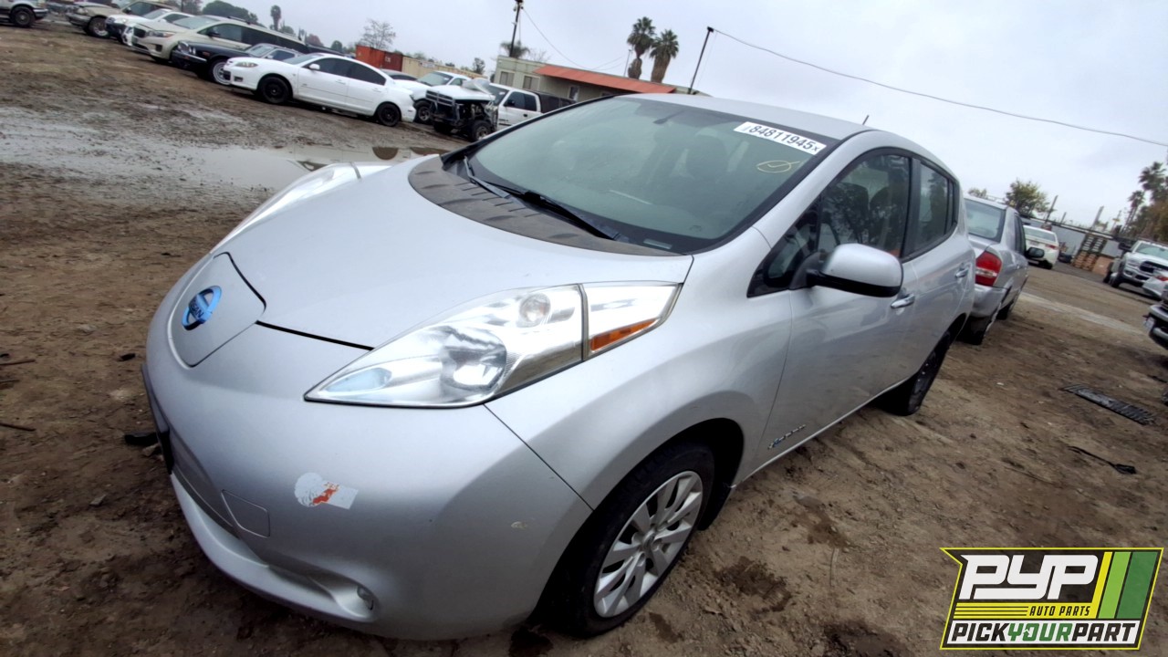 2017 NISSAN LEAF partes disponibles
