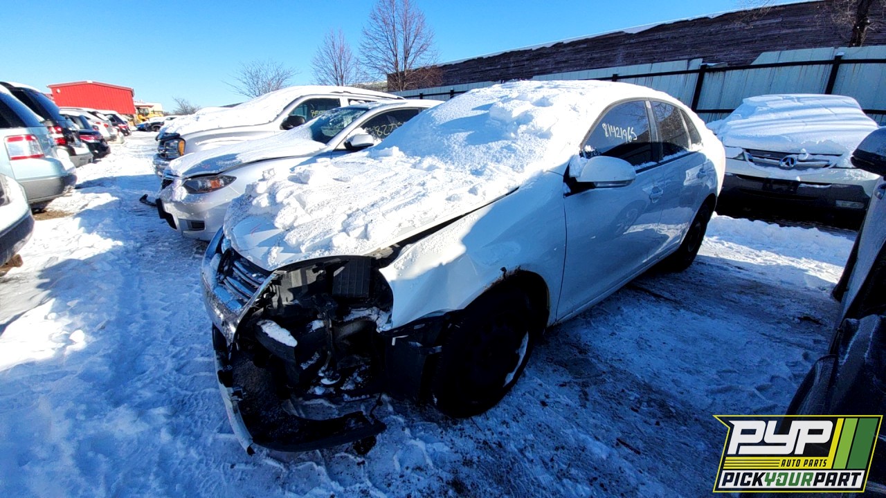 2010 VOLKSWAGEN JETTA partes disponibles