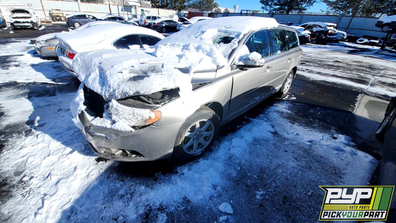 2008 VOLVO V70 available for parts