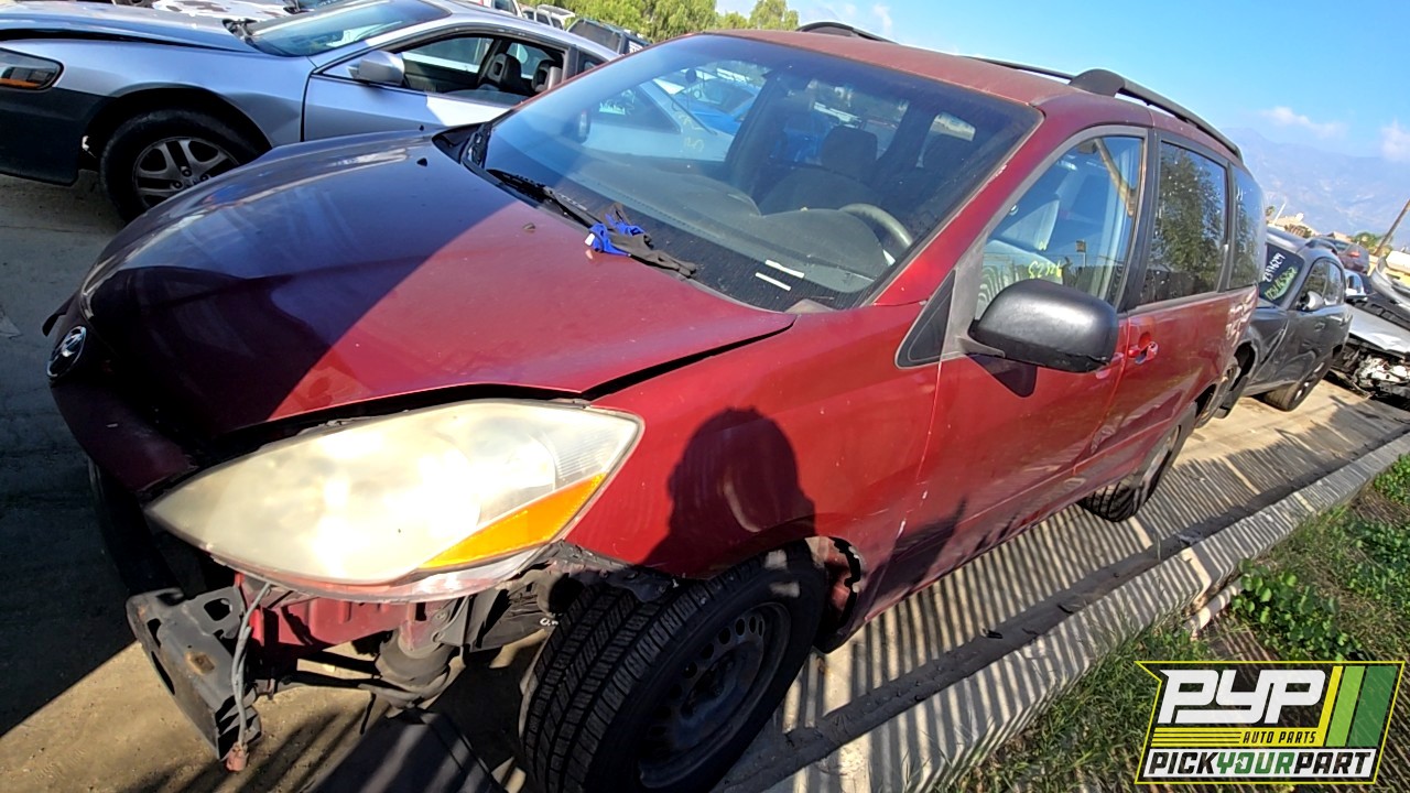 2008 TOYOTA SIENNA available for parts