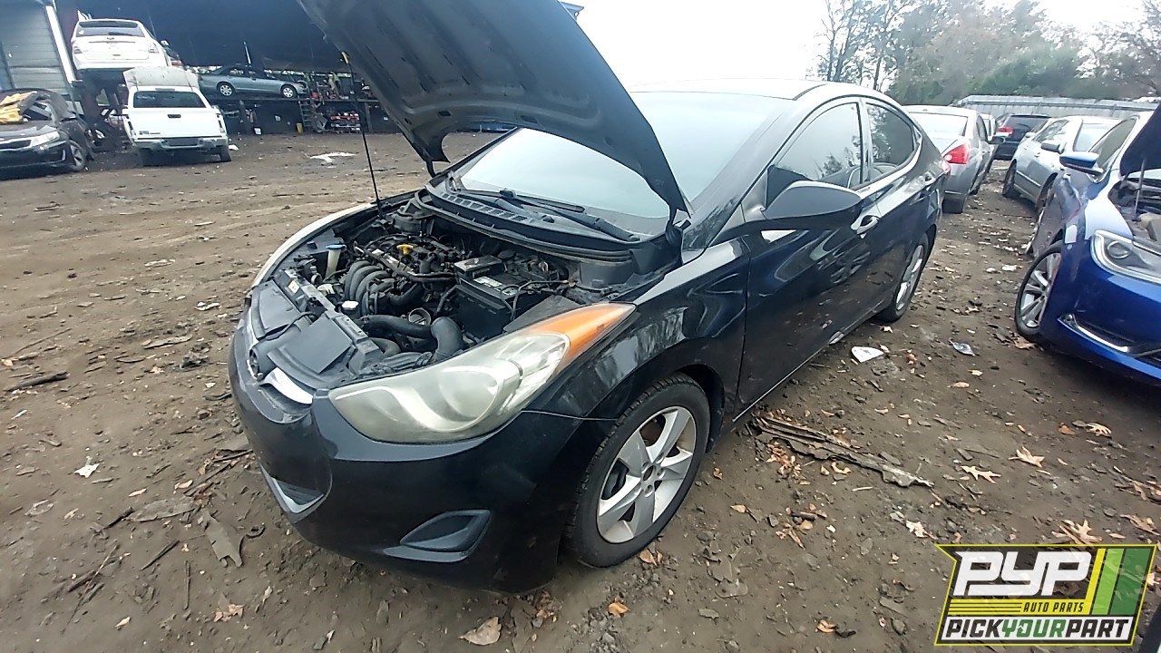 2013 HYUNDAI ELANTRA partes disponibles