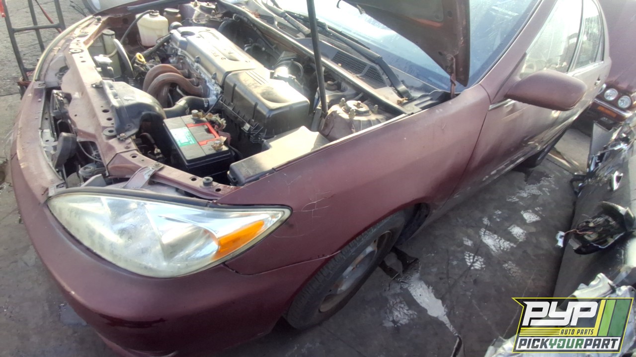 2004 TOYOTA CAMRY partes disponibles