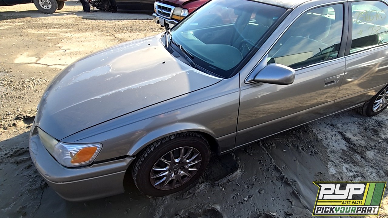 2001 TOYOTA CAMRY partes disponibles