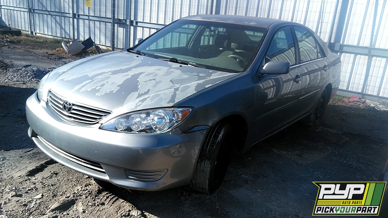 2005 TOYOTA CAMRY partes disponibles
