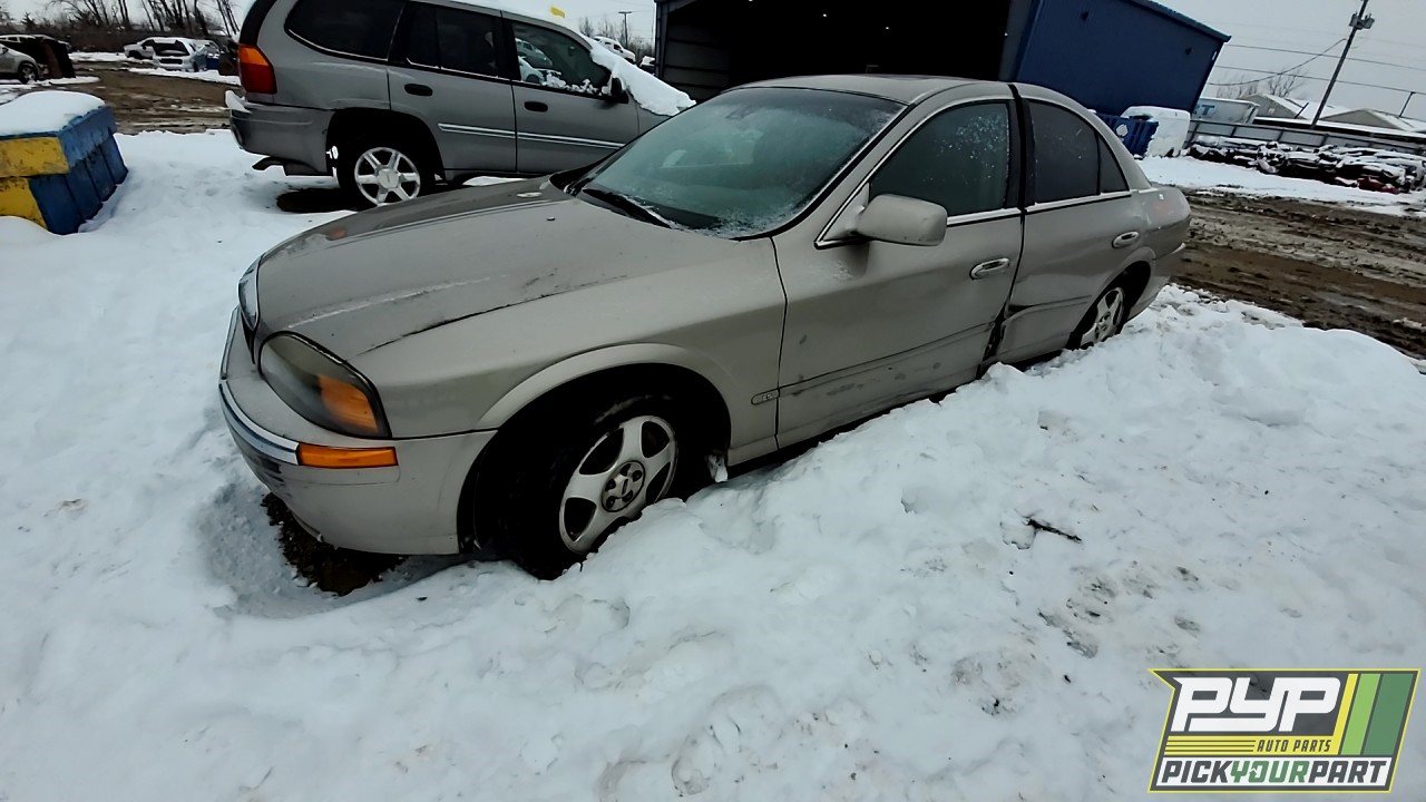 2001 LINCOLN LS available for parts