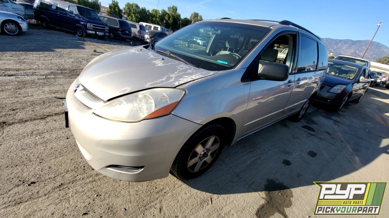 2007 TOYOTA SIENNA available for parts