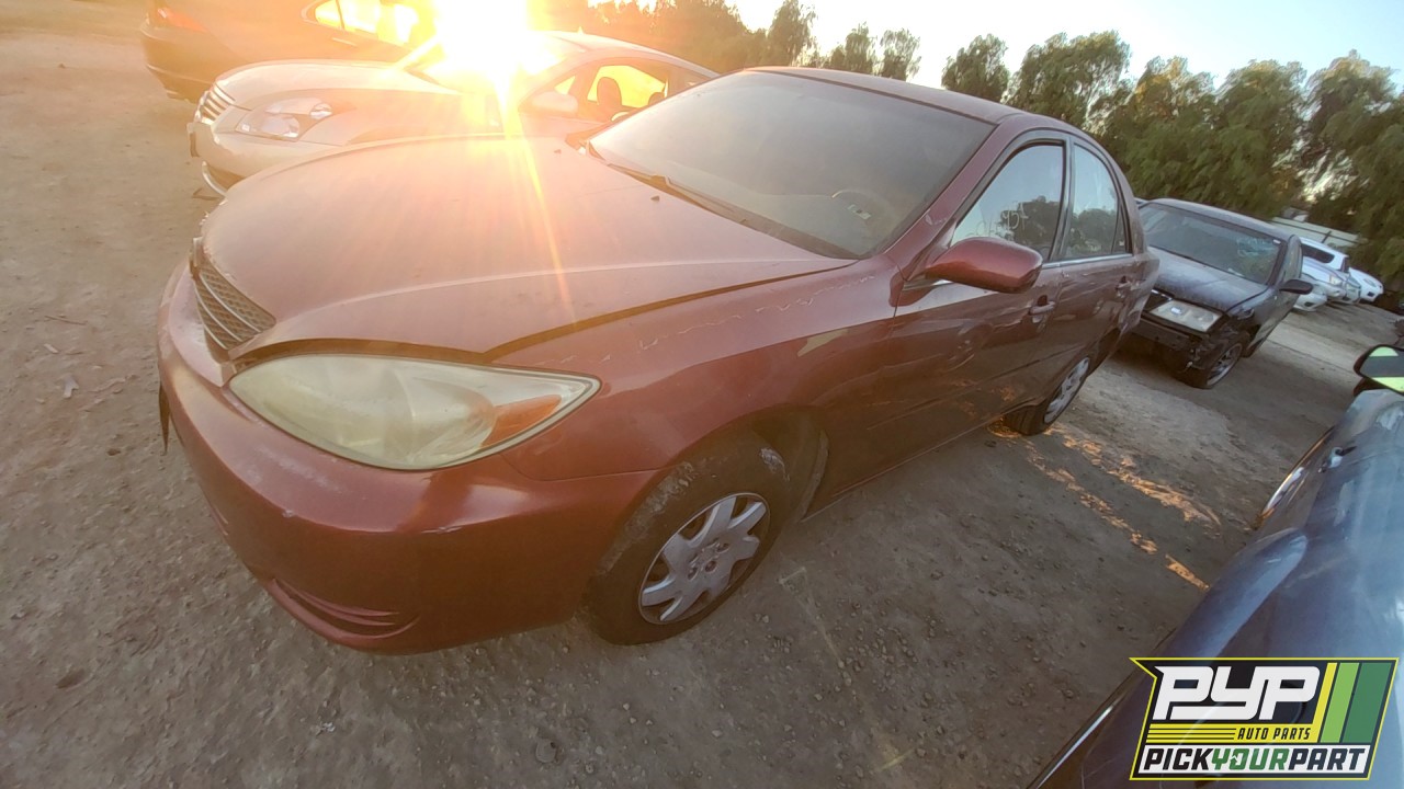 2004 TOYOTA CAMRY partes disponibles