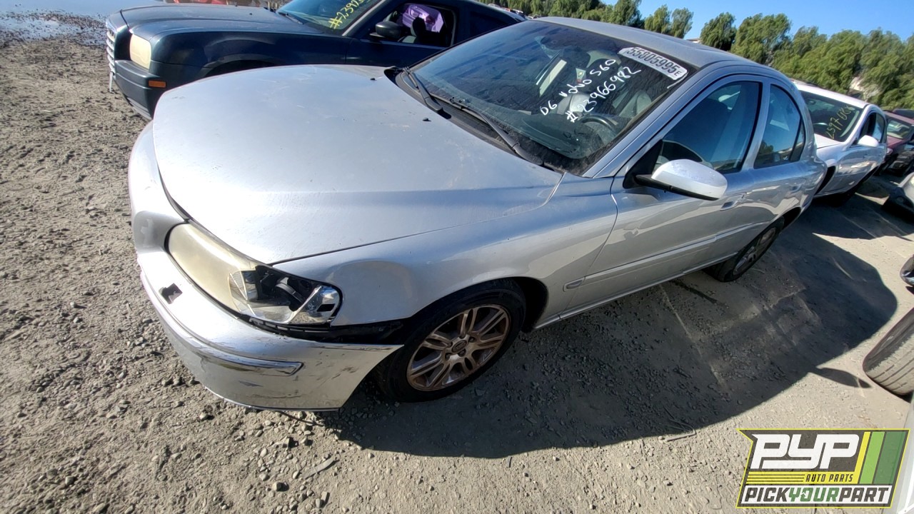 2006 VOLVO S60 partes disponibles