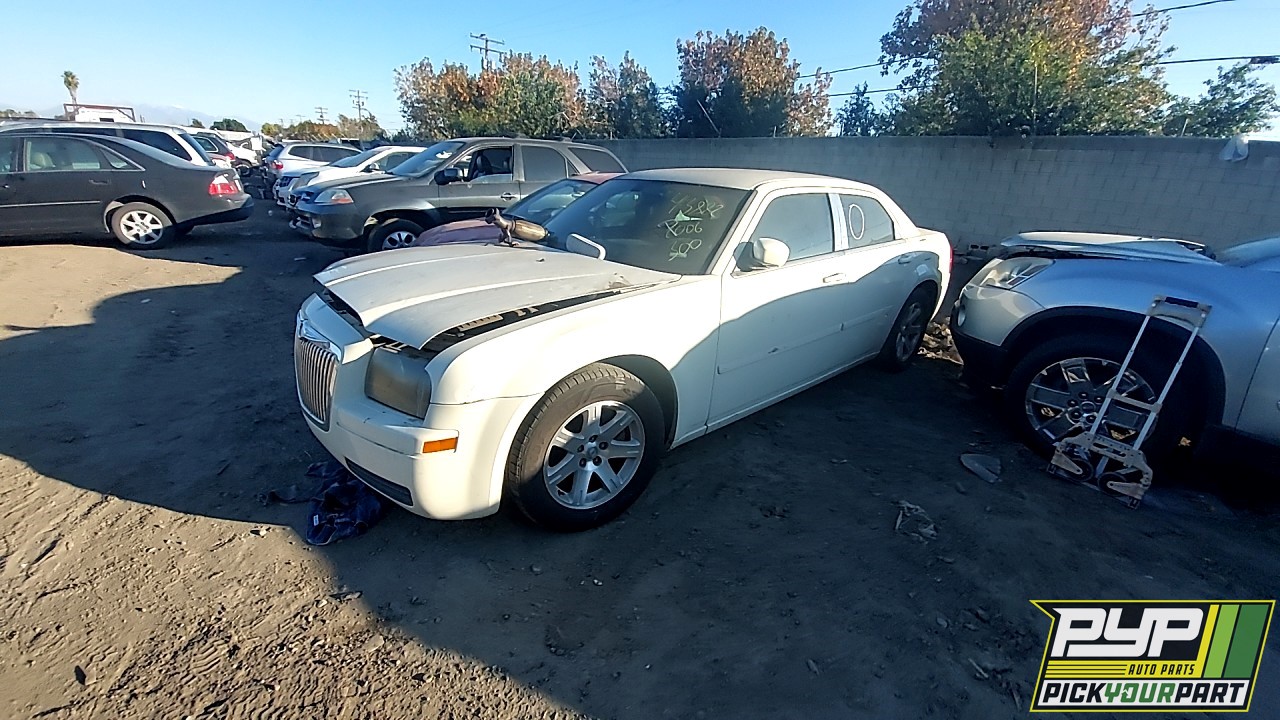 2006 CHRYSLER 300 available for parts