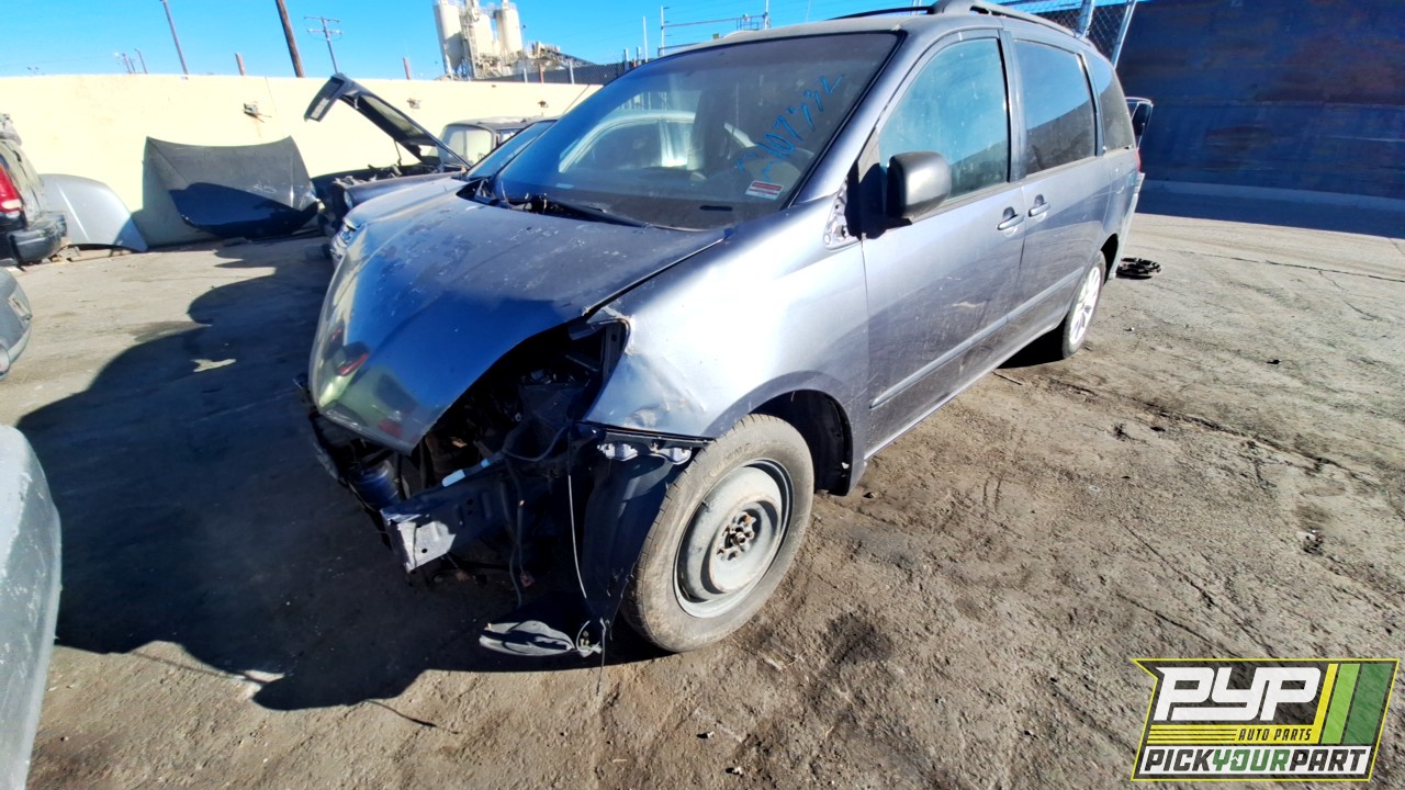 2006 TOYOTA SIENNA partes disponibles