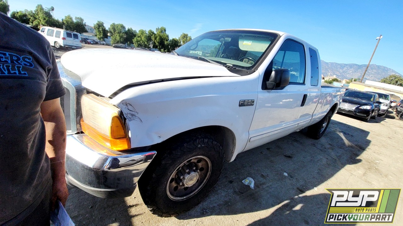 2002 FORD F-250 SUPER DUTY available for parts