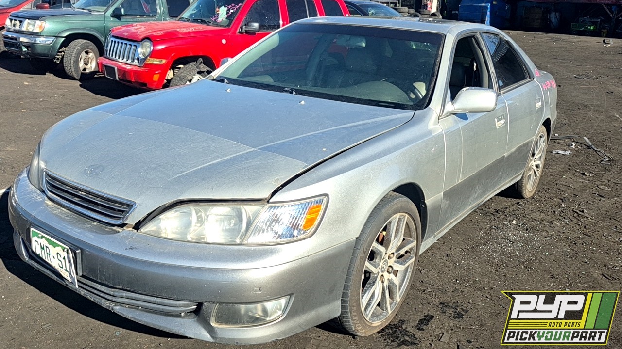 2001 LEXUS ES300 available for parts