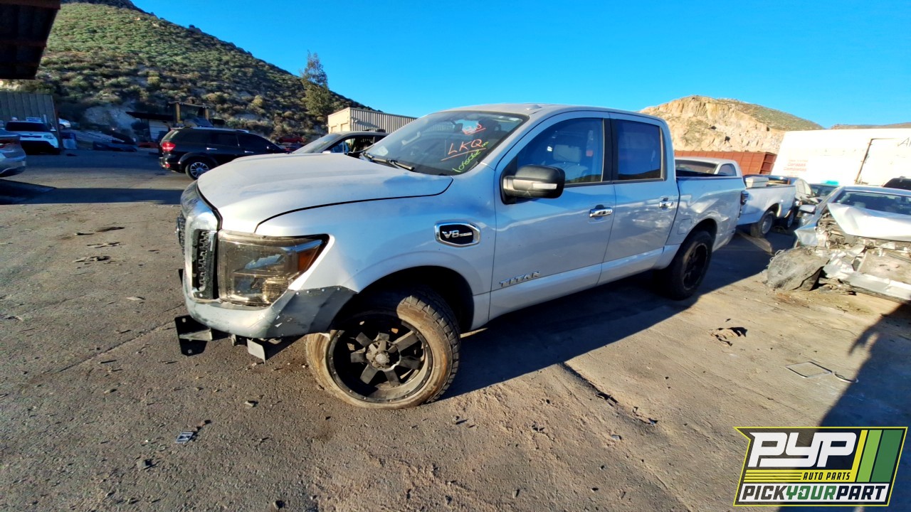 2017 NISSAN TITAN partes disponibles