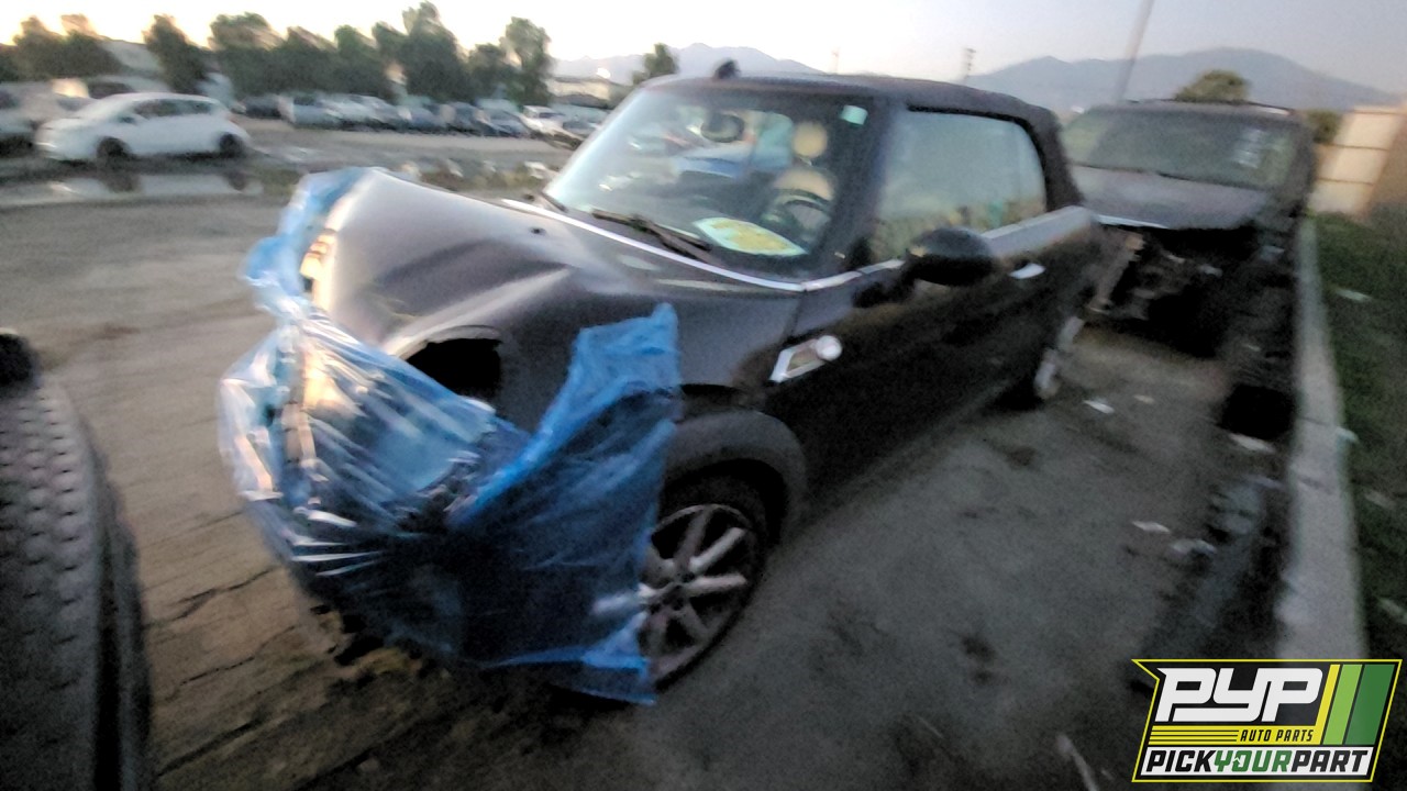 2012 MINI COOPER partes disponibles