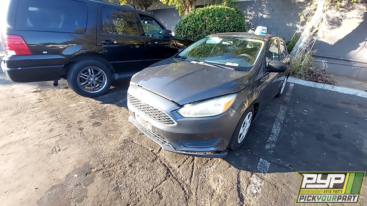 2015 FORD FOCUS available for parts