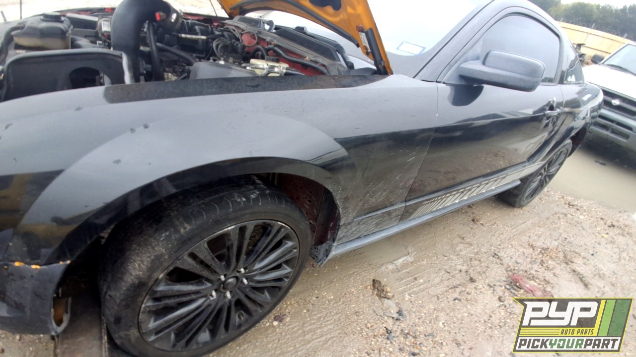 2005 FORD MUSTANG partes disponibles