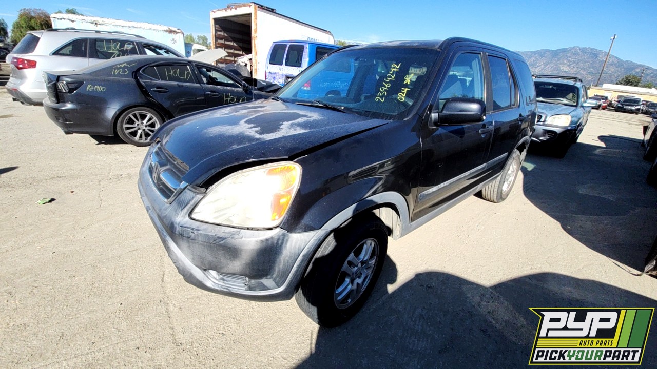 2004 HONDA CR-V available for parts