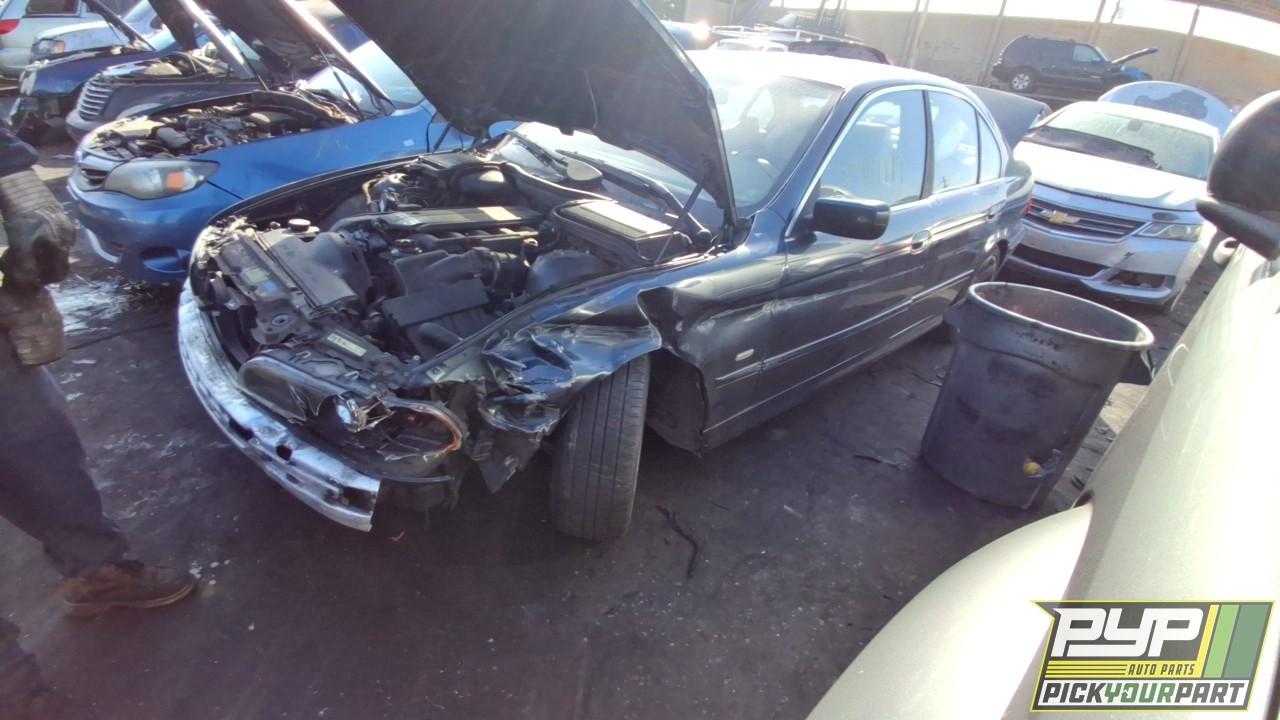 2003 BMW 525I partes disponibles