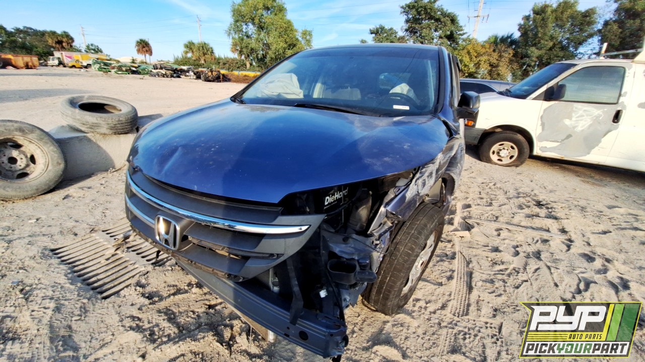 2014 HONDA CR-V available for parts