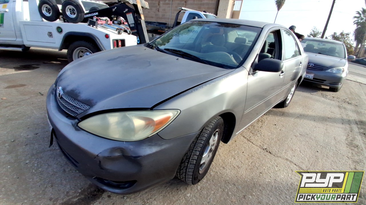 2002 TOYOTA CAMRY partes disponibles
