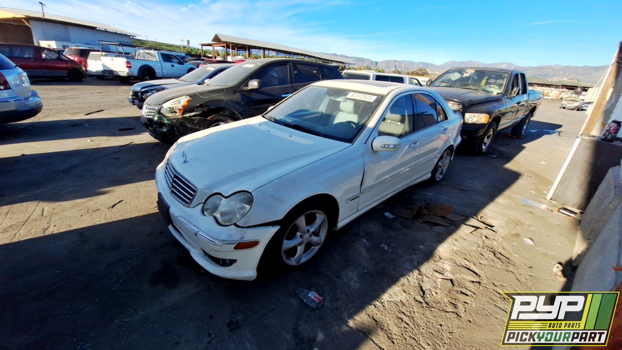 2006 MERCEDES-BENZ C230 partes disponibles