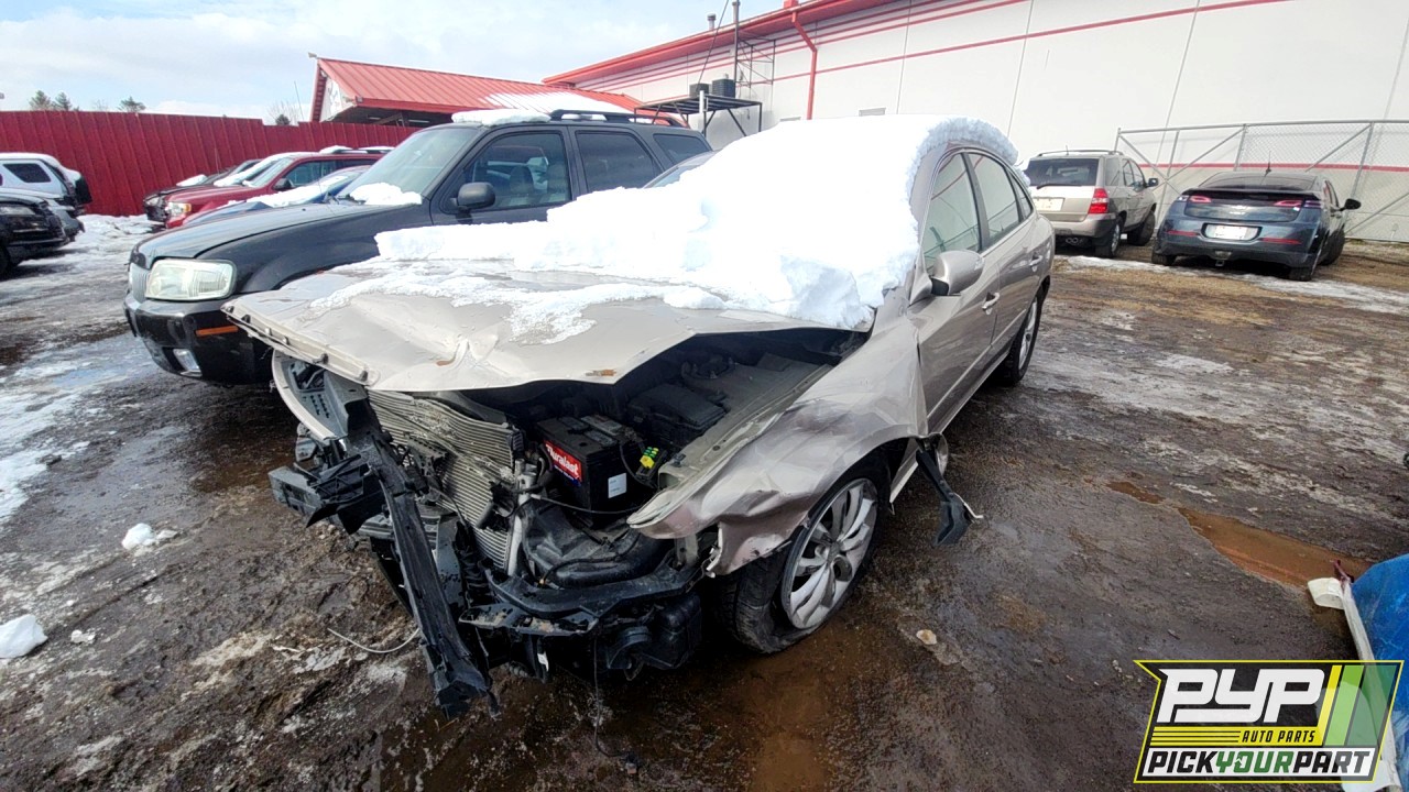 2008 HYUNDAI AZERA available for parts