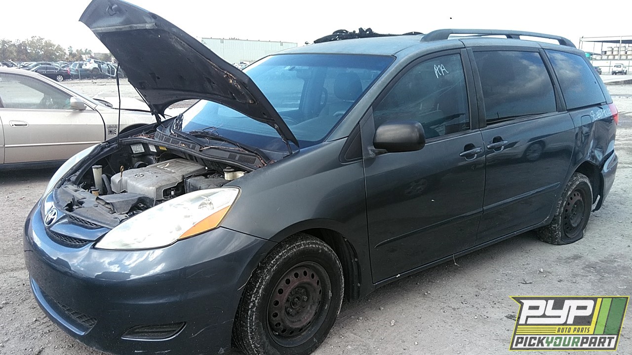 2010 TOYOTA SIENNA available for parts