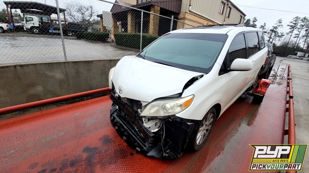 2012 TOYOTA SIENNA available for parts