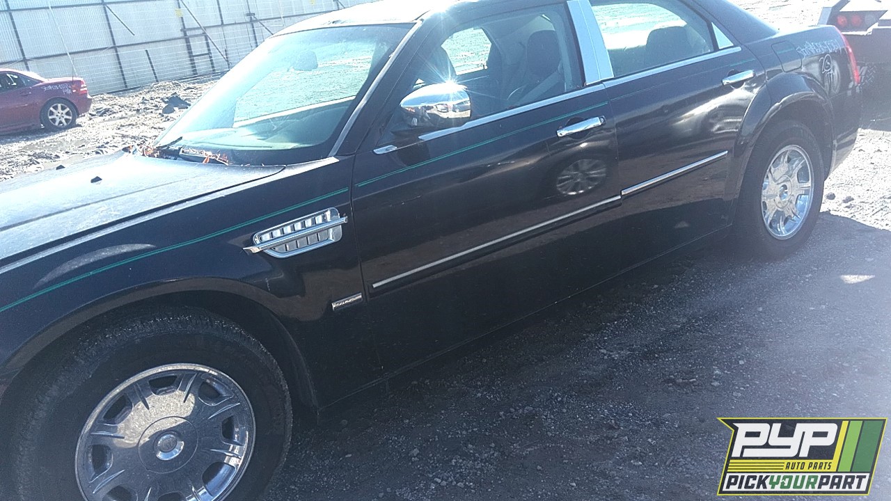 2008 CHRYSLER 300 available for parts