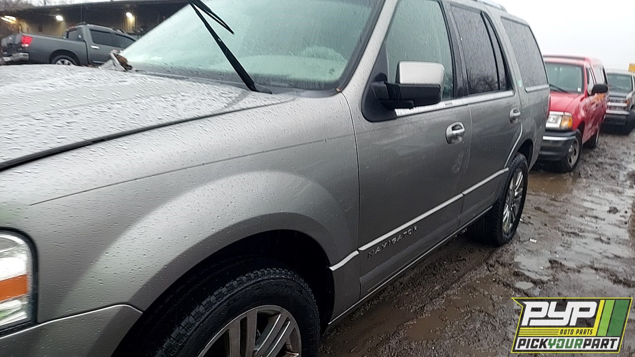 2008 LINCOLN NAVIGATOR available for parts