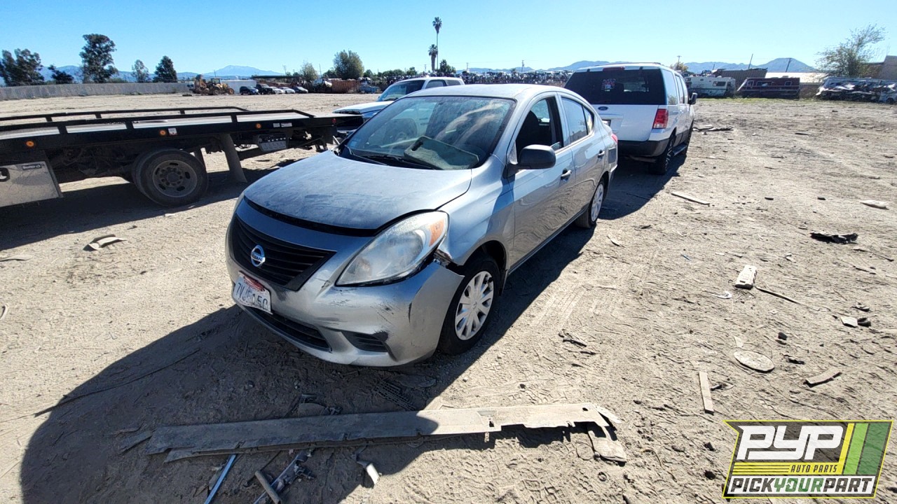 2013 NISSAN VERSA partes disponibles